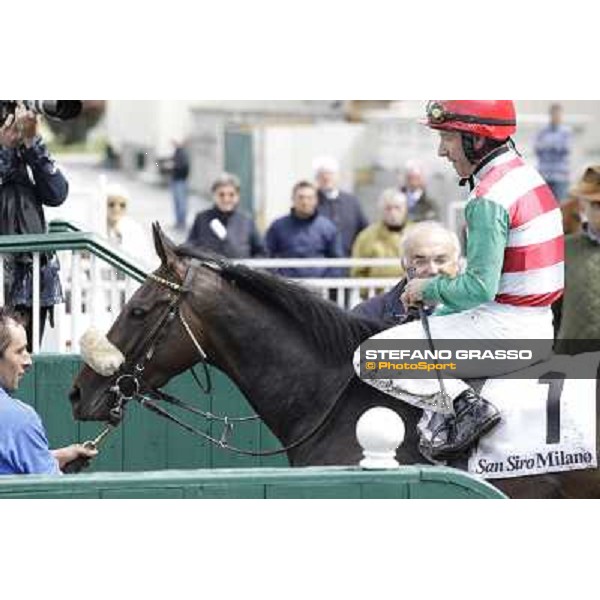 Luca Maniezzi on Aquila d\'Oriente after winning the Premio Alberto Zanoletti di Rozzano Milano - San Siro galopp racecourse, 22nd april 2012 photo Stefano Grasso