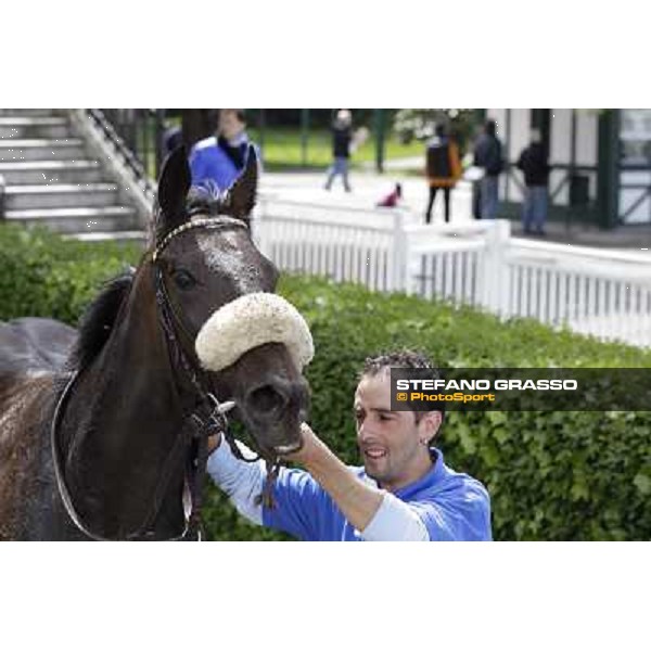 Aquila d\'Oriente after winning the Premio Alberto Zanoletti di Rozzano Milano - San Siro galopp racecourse, 22nd april 2012 photo Stefano Grasso