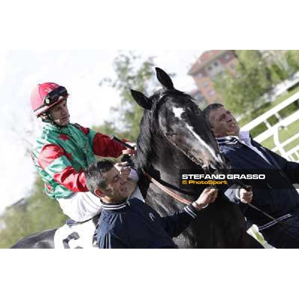 Sopran Montieri and Mirco Demuro before winning the Premio Rovato Milano - San Siro galopp racecourse, 22nd april 2012 photo Stefano Grasso