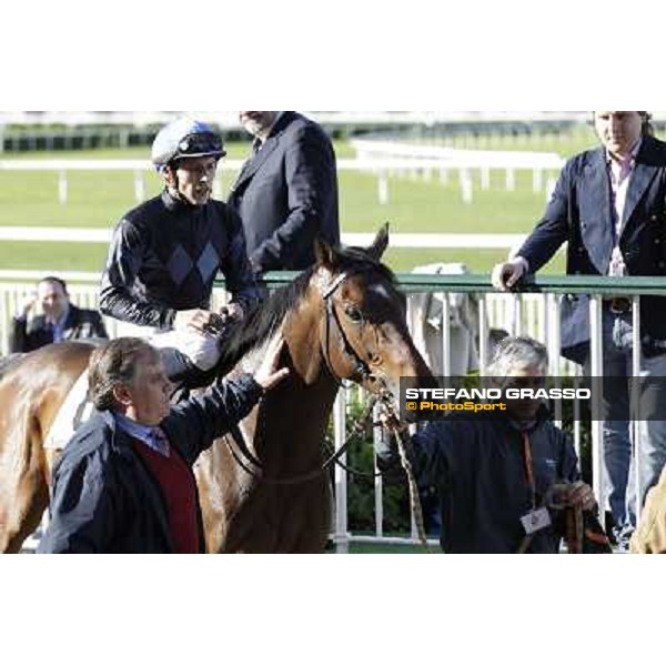 Gregorio Arena, Raffaele Biondi and Warder enter the winner circle after winning the Premio Emanuele Filiberto Milano - San Siro galopp racecourse, 22nd april 2012 photo Stefano Grasso