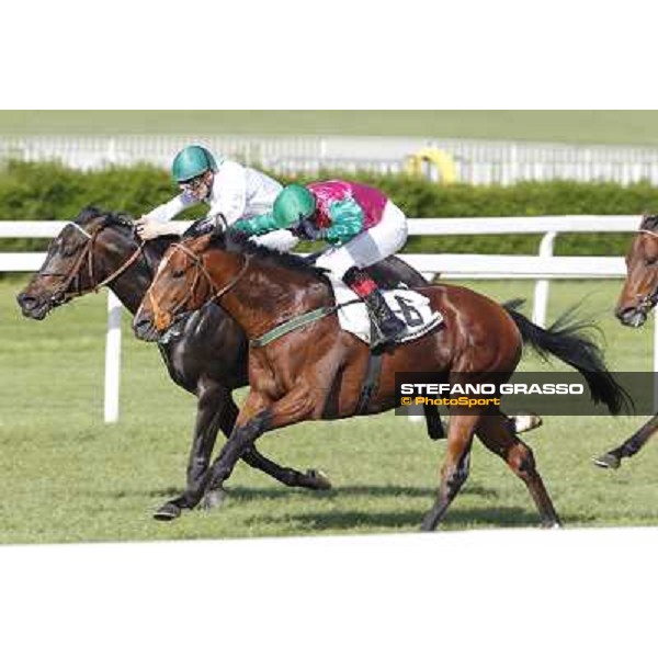 Bibock winner of Premio Torreggio Milano - San Siro galopp racecourse, 22nd april 2012 photo Stefano Grasso