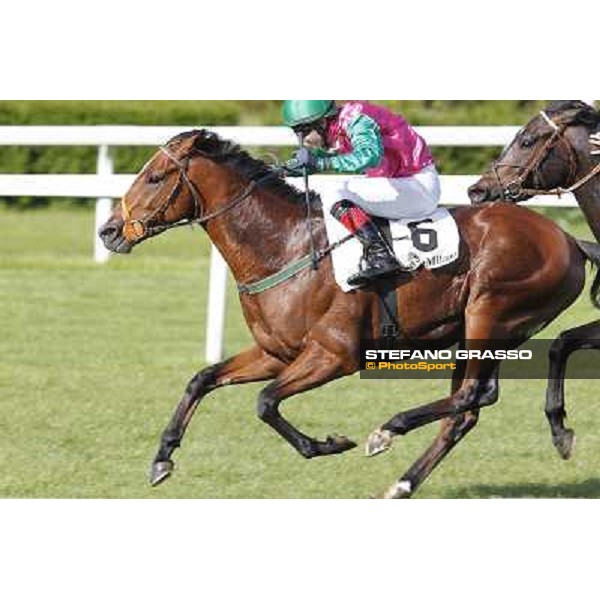 Bibock winner of Premio Torreggio Milano - San Siro galopp racecourse, 22nd april 2012 photo Stefano Grasso