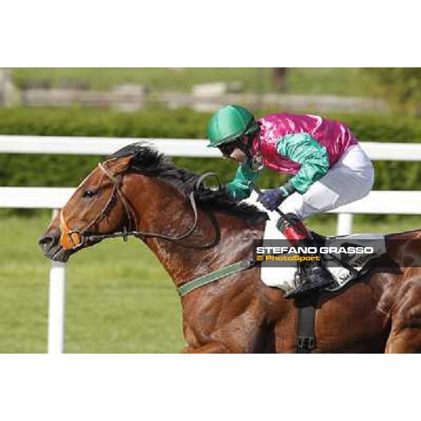 Bibock winner of Premio Torreggio Milano - San Siro galopp racecourse, 22nd april 2012 photo Stefano Grasso