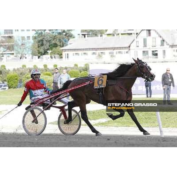Pietro Gubellini wins the Gran Premio d\'Europa with Owen Cr. Milan - San Siro trot racecourse, 25th april 2012 ph..Stefano Grasso