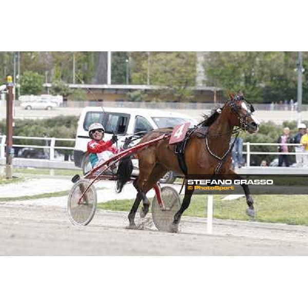 Pietro Gubellini and Oklahoma Ans win the Gran Premio d\'Europa filly Milano - San Siro trot racecourse, 25th april 2012 ph.Stefano Grasso