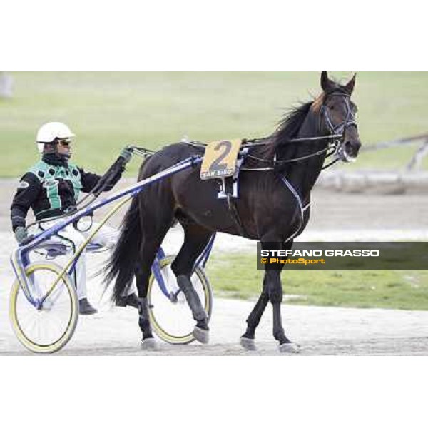 Enrico Bellei and Obama Gar Milano - San Siro trot racecourse, 25th april 2012 ph.Stefano Grasso