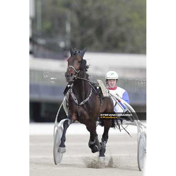 Mauro Baroncini and Orione degli Dei Milano - San Siro trot racecourse, 25th april 2012 ph.Stefano Grasso