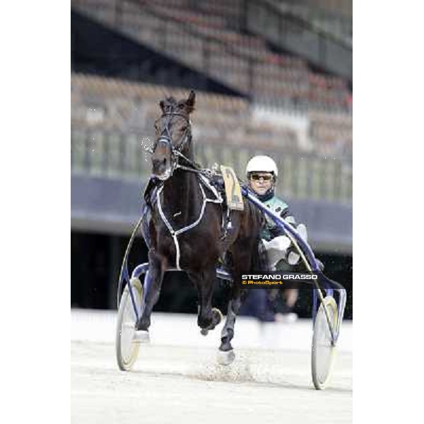 Enrico Bellei and Obama Gar Milano - San Siro trot racecourse, 25th april 2012 ph.Stefano Grasso