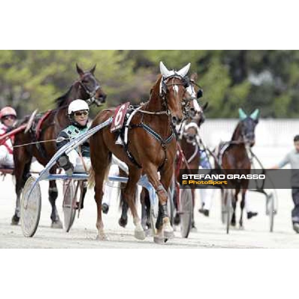 Enrico Bellei and Olaz before the start of the Gran Premio d\'Europa filly Milano - San Siro trot racecourse, 25th april 2012 ph.Stefano Grasso