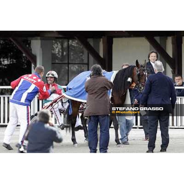 Pietro Gubellini and Owen Cr parade after winning the Gran Premio d\'Europa Milano - San Siro trot racecourse, 25th april 2012 ph.Stefano Grasso