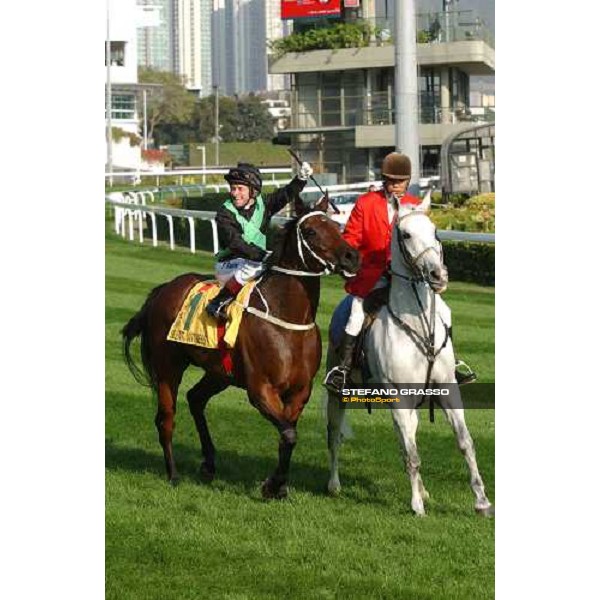 The Cathay Pacific Hong Kong Sprint Felix Coetzee on Silent Witness winners of Sprint Sha Tin - Hong Kong 12th dec. 2004 ph. Stefano Grasso