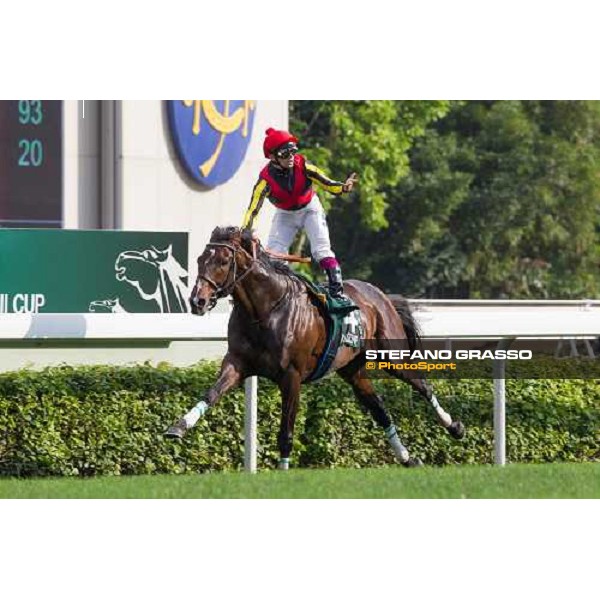 Umberto Rispoli on Rulership wins the Audemars Piguet QEII Cup Hong Kong - Sha Tin racecourse 29th april 2012 ph.Lo Chun Kit