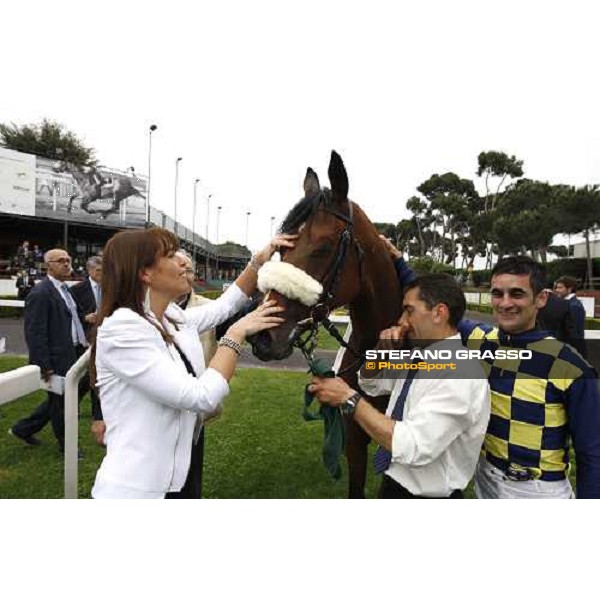 Federica Villa congratulates with Cherry Collect after winning the Premio Regina Elena Rome Capannelle racecourse, 29th april 2012 ph.Stefano Grasso