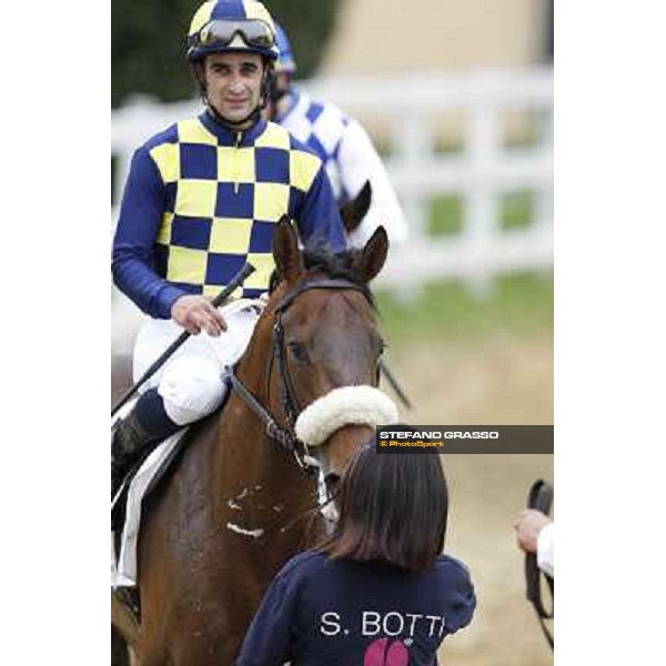 Fabio Branca returns home on Silent Killer after winning the Premio Distant Way Rome - Capannelle racecourse, 29th apri l2012 ph.Stefano Grasso