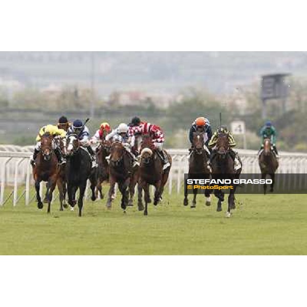 Fabio Branca on Malossol goes to win the Premio Parioli. Mirco Demuro on Vedelago is second, Neil Callan on Farraaj is third Rome - Capannelle racecourse, 29th april 2012 ph.Stefano Grasso