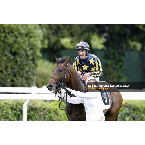 Fabio Branca celebrates on Malossol after winning the Premio Parioli. Rome - Capannelle racecourse, 29th april 2012 ph.Stefano Grasso