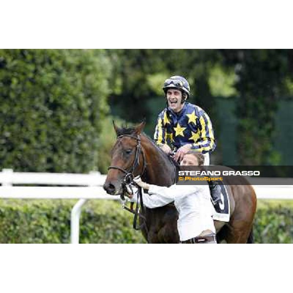 Fabio Branca celebrates on Malossol after winning the Premio Parioli. Rome - Capannelle racecourse, 29th april 2012 ph.Stefano Grasso