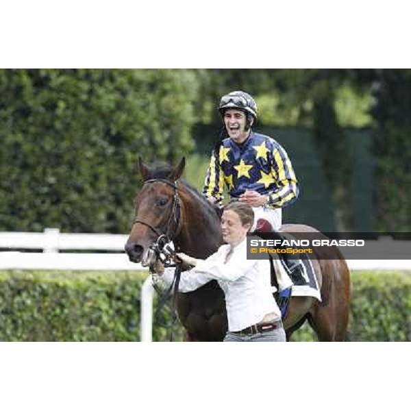 Fabio Branca celebrates on Malossol after winning the Premio Parioli. Rome - Capannelle racecourse, 29th april 2012 ph.Stefano Grasso