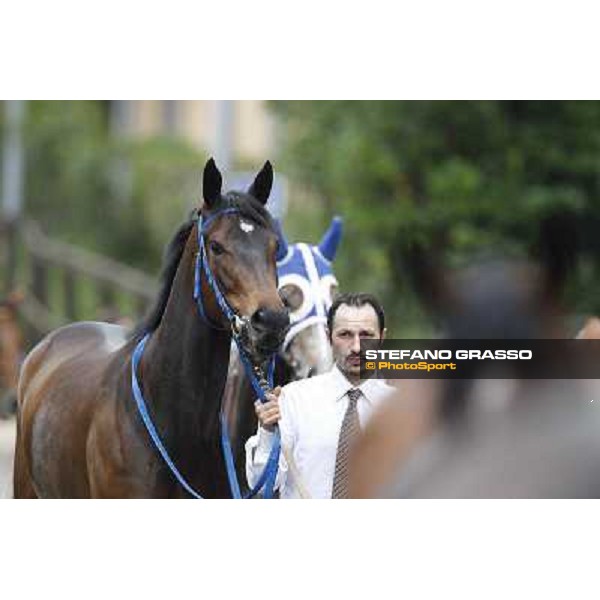 Icebreaking parades before the start of the Premio Regina Elena Rome - Capannelle racecourse, 29th april 2012 ph.Stefano Grasso