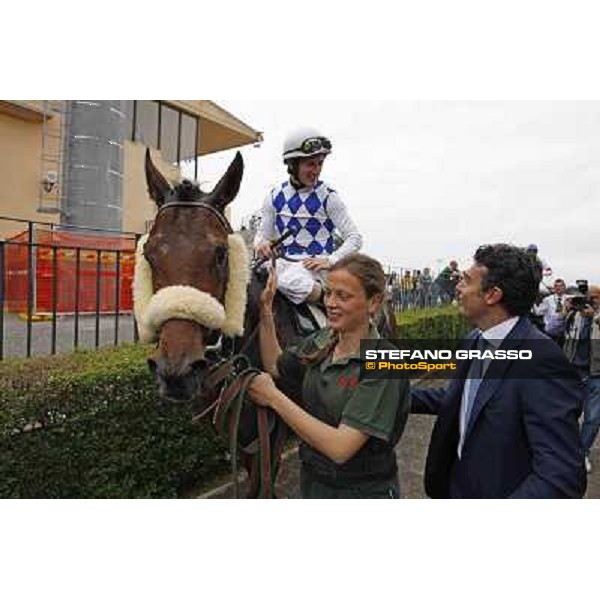 Endo Botti congratulates with Mirco Demuro on Principe Adepto after winning the Premio Signorino Rome - Capannelle racecourse, 29th april 2012 ph.Stefano Grasso