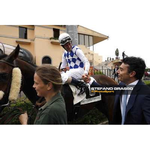 Endo Botti congratulates with Mirco Demuro on Principe Adepto after winning the Premio Signorino Rome - Capannelle racecourse, 29th april 2012 ph.Stefano Grasso