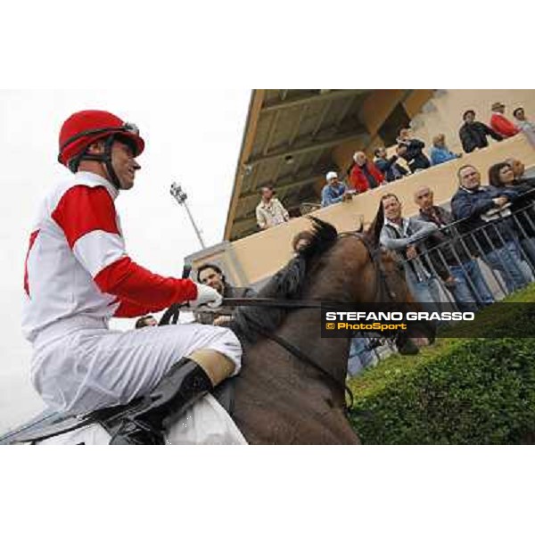 Gabriele Bietolini returns home on Real Solution after winning the Premio Botticelli Rome - Capannelle racecourse, 29th april 2012 ph.Stefano Grasso