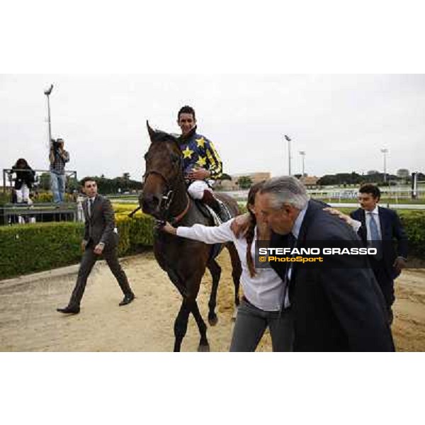 Fabio Branca on Malossol with Alessandro, Endo Botti and Giuseppe Botti returns home after winning the Premio Parioli Rome - Capannelle racecourse, 29th april 2012 ph.Stefano Grasso