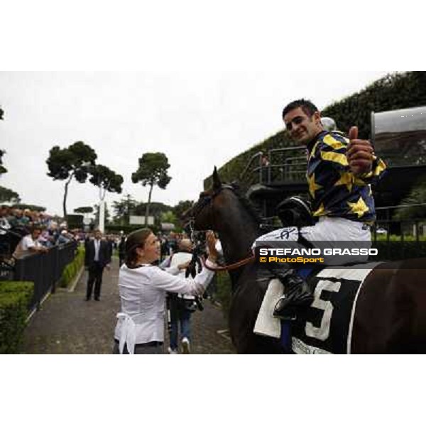 Fabio Branca celebrates on Malossol after winning the Premio Parioli Rome - Capannelle racecourse, 29th april 2012 ph.Stefano Grasso