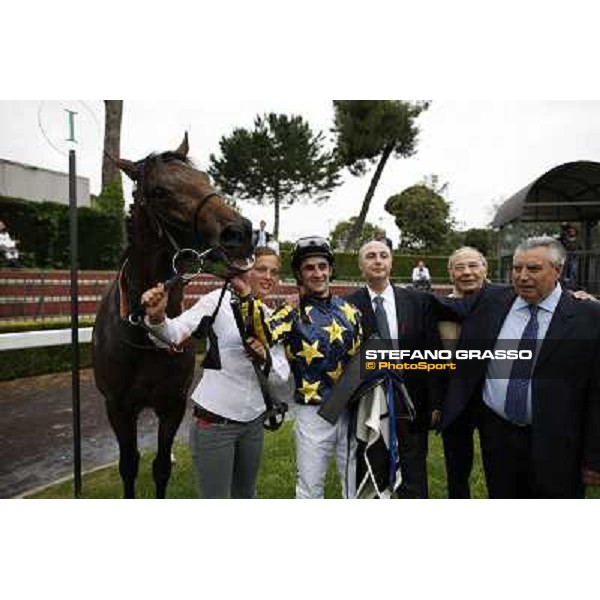 Malossol\'s winning connection pose in the winner circle after winning the Premio Parioli Rome - Capannelle racecourse, 29th april 2012 ph.Stefano Grasso