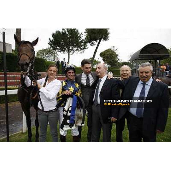 Malossol\'s winning connection pose in the winner circle after winning the Premio Parioli Rome - Capannelle racecourse, 29th april 2012 ph.Stefano Grasso