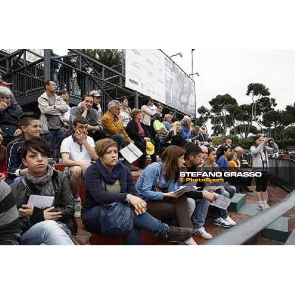 Racegoers at Capannelle Rome - Capannelle racecourse, 29th april 2012 ph.Stefano Grasso
