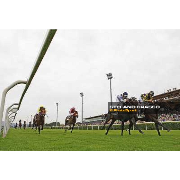 Fabio Branca on Malossol wins the Premio Parioli beating Mirco Demuro on Vedelago Rome - Capannelle racecourse, 29th april 2012 ph.Stefano Grasso