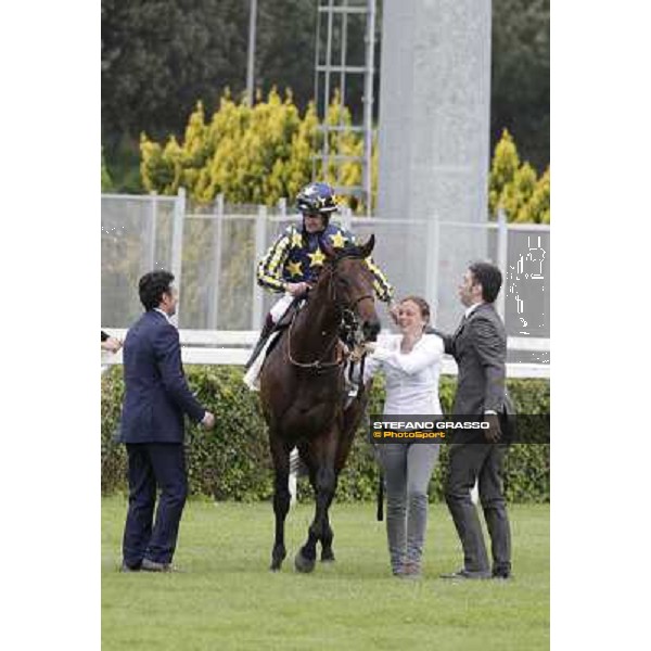 Alessandro and Endo Botti congratulate with Fabio Branca on Malossol after winning the Premio Parioli. Rome - Capannelle racecourse, 29th april 2012 ph.Stefano Grasso