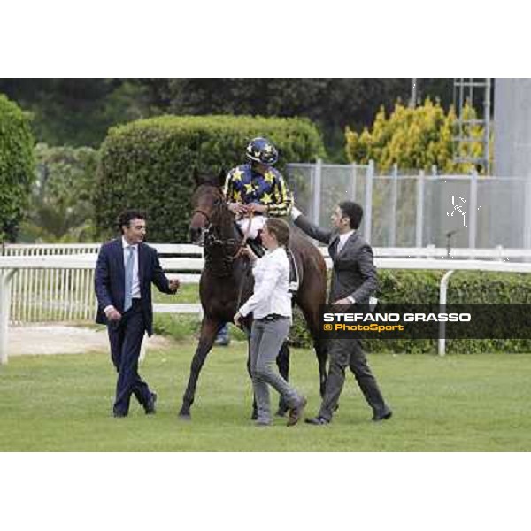 Alessandro and Endo Botti congratulate with Fabio Branca on Malossol after winning the Premio Parioli. Rome - Capannelle racecourse, 29th april 2012 ph.Stefano Grasso