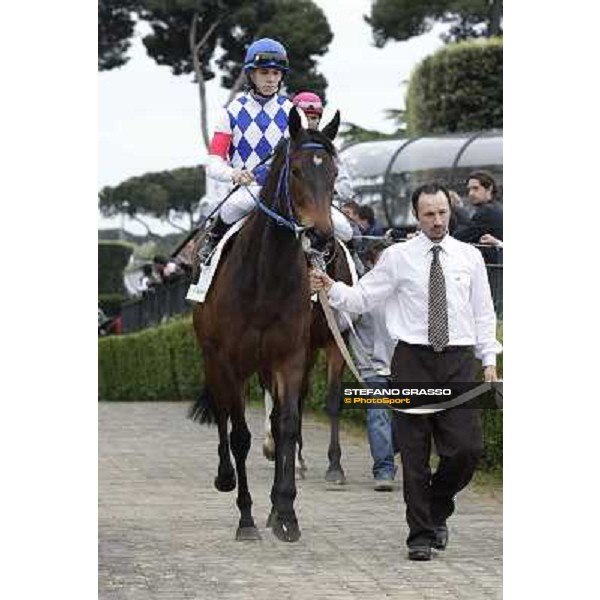 Cristian Demuro on Icebreaking before the start of the Premio Regina Elena. Rome - Capannelle racecourse, 29th april 2012 ph.Stefano Grasso