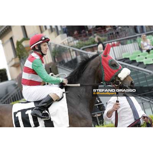 Mirco Demuro on Last Night Show before the start of the Premio Regina Elena. Rome - Capannelle racecourse, 29th april 2012 ph.Stefano Grasso