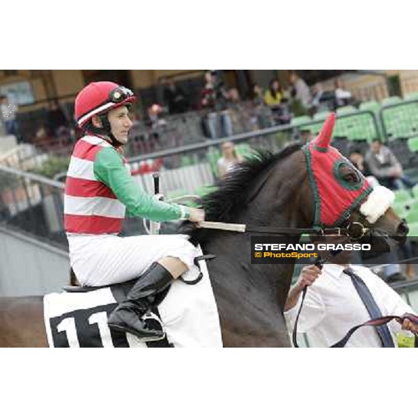 Mirco Demuro on Last Night Show before the start of the Premio Regina Elena. Rome - Capannelle racecourse, 29th april 2012 ph.Stefano Grasso