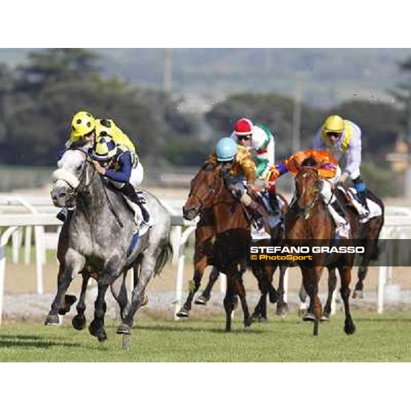 Fabio Branca and Crakerjack King wins the Premio Presidente della Repubblica GBI Racing Rome - Capannelle racecourse, 13th may 2012 ph.Stefano Grasso