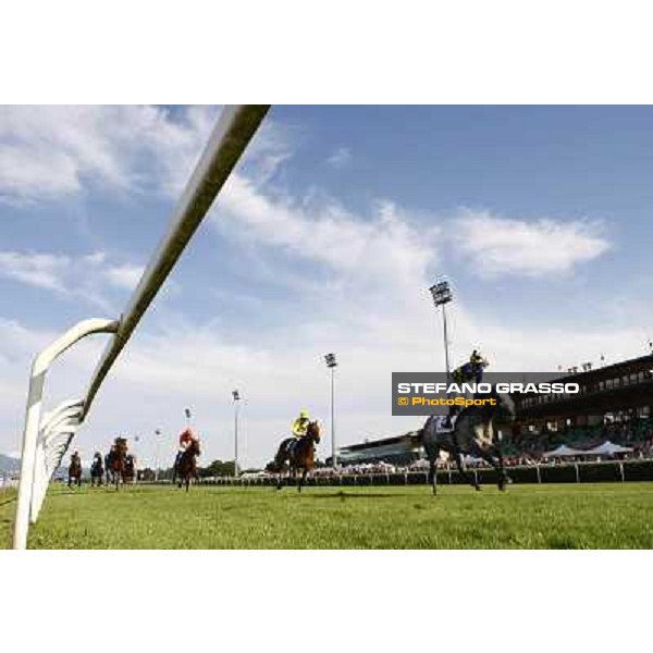 Fabio Branca and Crakerjack King wins the Premio Presidente della Repubblica GBI Racing Rome - Capannelle racecourse, 13th may 2012 ph.Stefano Grasso