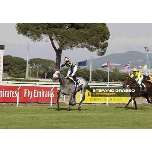 Fabio Branca and Crakerjack King wins the Premio Presidente della Repubblica GBI Racing Rome - Capannelle racecourse, 13th may 2012 ph.Stefano Grasso