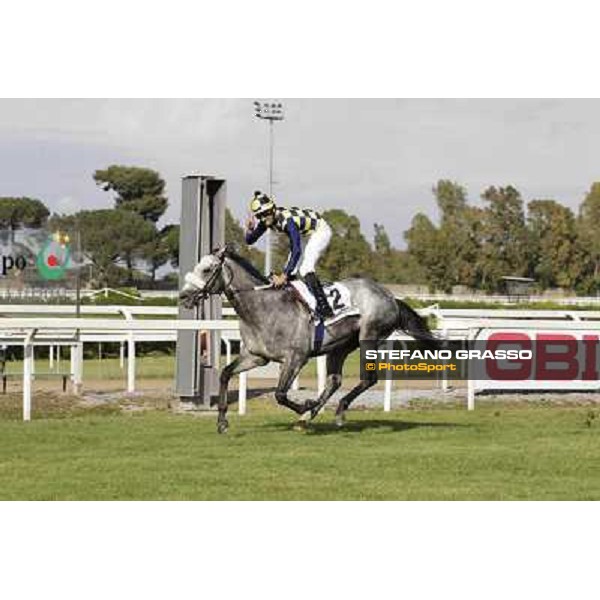 Fabio Branca and Crakerjack King wins the Premio Presidente della Repubblica GBI Racing Rome - Capannelle racecourse, 13th may 2012 ph.Stefano Grasso