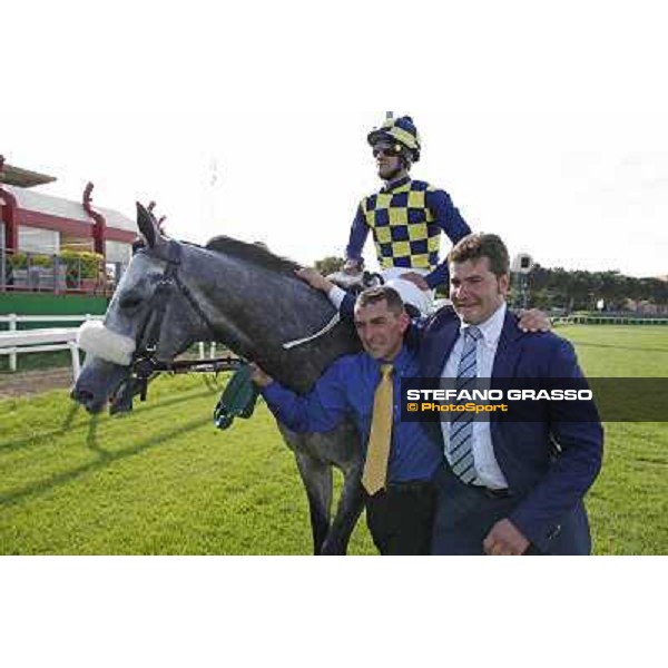 Fabio Branca and Crakerjack King wins the Premio Presidente della Repubblica GBI Racing Rome - Capannelle racecourse, 13th may 2012 ph.Stefano Grasso