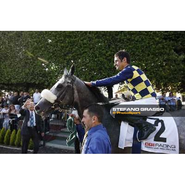 Fabio Branca and Crakerjack King wins the Premio Presidente della Repubblica GBI Racing Rome - Capannelle racecourse, 13th may 2012 ph.Stefano Grasso