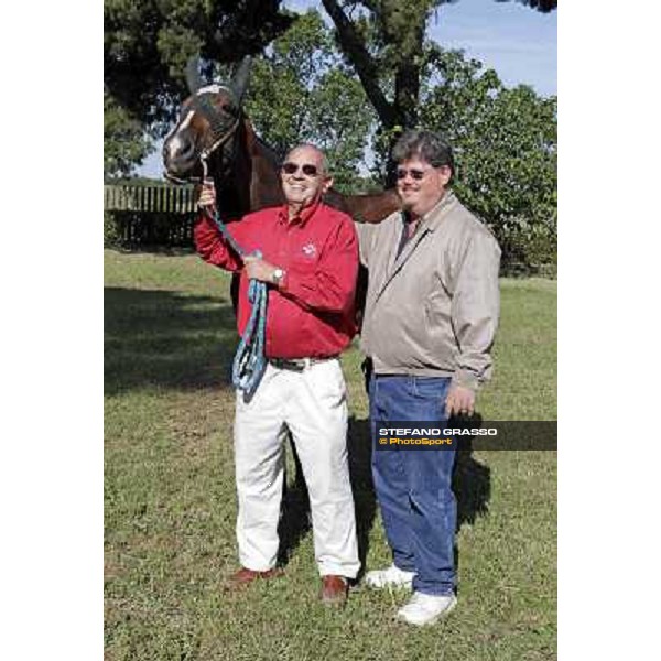 Mr.Kenneth L.Ramsey with his son Jeff and Real Solution Rome - Capannelle training center, 18th may 2012 ph.Stefano Grasso