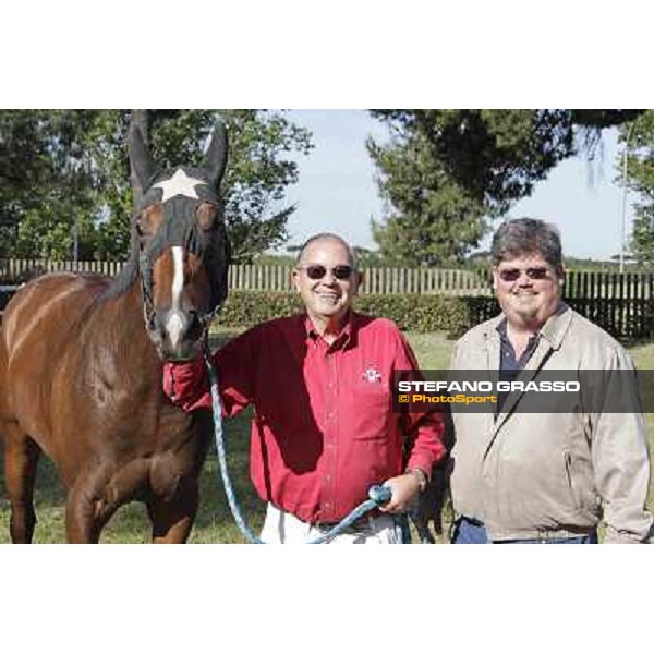 Mr.Kenneth L.Ramsey with his son Jeff and Real Solution Rome - Capannelle training center, 18th may 2012 ph.Stefano Grasso