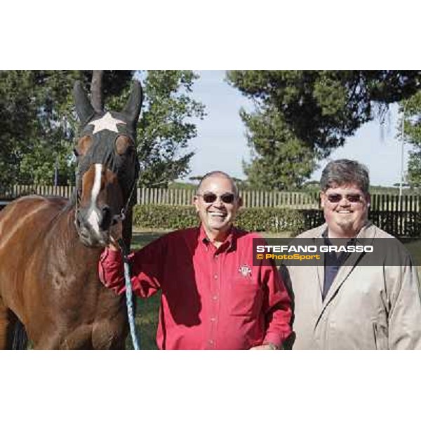 Mr.Kenneth L.Ramsey with his son Jeff and Real Solution Rome - Capannelle training center, 18th may 2012 ph.Stefano Grasso