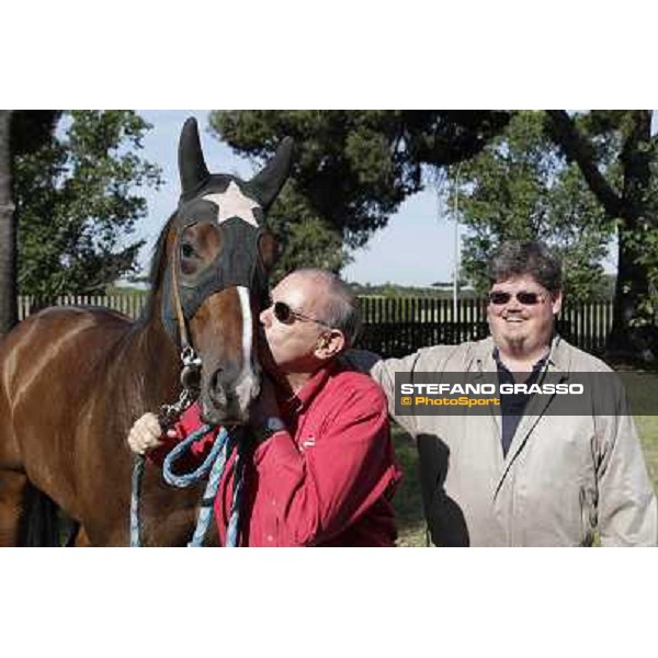 Mr.Kenneth L.Ramsey with his son Jeff and Real Solution Rome - Capannelle training center, 18th may 2012 ph.Stefano Grasso