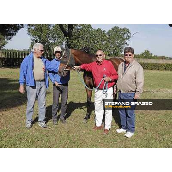 John D\'Amato, Gianluca Bietolini,Real Solution,Mr.Kenneth L.Ramsey and his son Jeff Rome - Capannelle training center, 18th may 2012 ph.Stefano Grasso