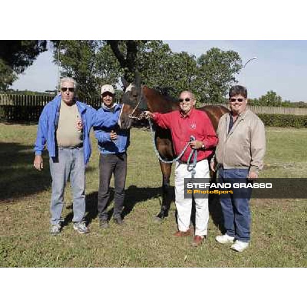 John D\'Amato, Gianluca Bietolini,Real Solution,Mr.Kenneth L.Ramsey and his son Jeff Rome - Capannelle training center, 18th may 2012 ph.Stefano Grasso