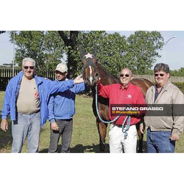 John D\'Amato, Gianluca Bietolini,Real Solution,Mr.Kenneth L.Ramsey and his son Jeff Rome - Capannelle training center, 18th may 2012 ph.Stefano Grasso